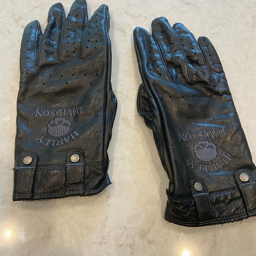 Womens black leather Harley Davidson riding gloves Size Large